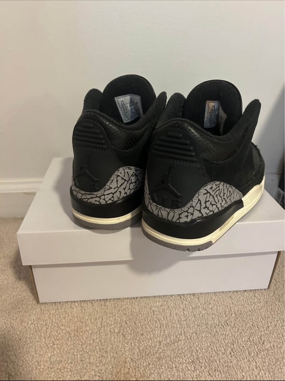 Air Jordan 3 Retro Off Noir-Black Sail 6.5 
Barely worn in great condition - Picture 4 of 6